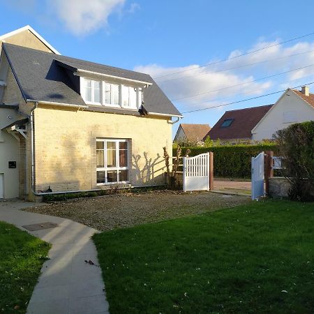Maisonnette Le Cottage A 50M De La Plage D'Asnelles , 3Km D'Arromanches, 10Km De Bayeux Exterior photo